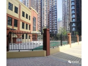圍墻欄桿