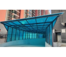 泰鑫鋼構(gòu)—鑄就精品陽光板鋼構(gòu)雨棚工程！